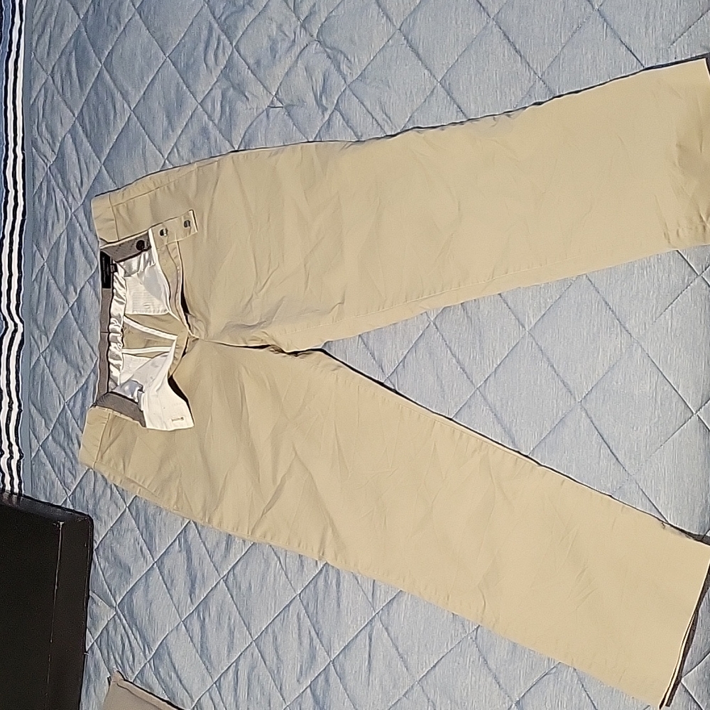 Banana republic factory standard fit men's 35x30 chino khaki